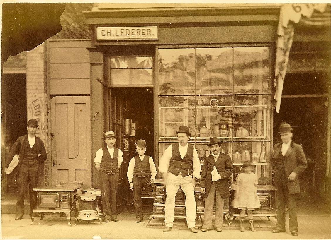 Devanture d'un commerce Ch. Lederer